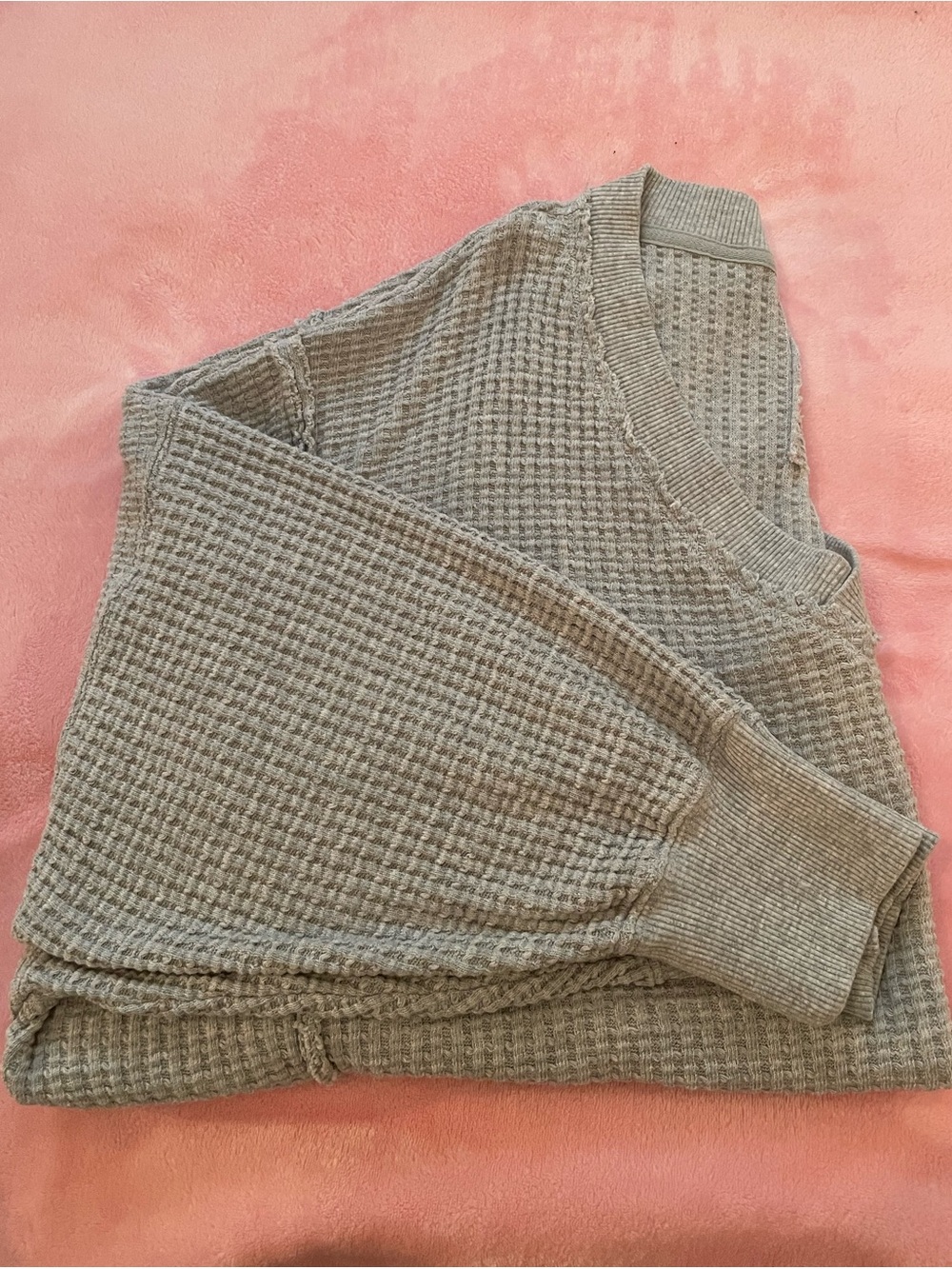🩶🤍American Eagle Outfitters Sweater Size M ( really oversized) - Picture 9 of 12